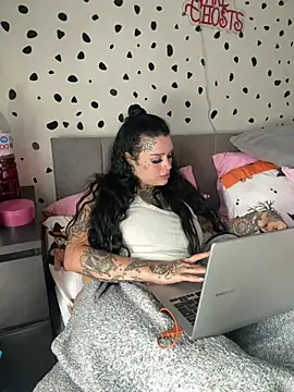 tempzzz12 online show from 08/01/26, 11:53