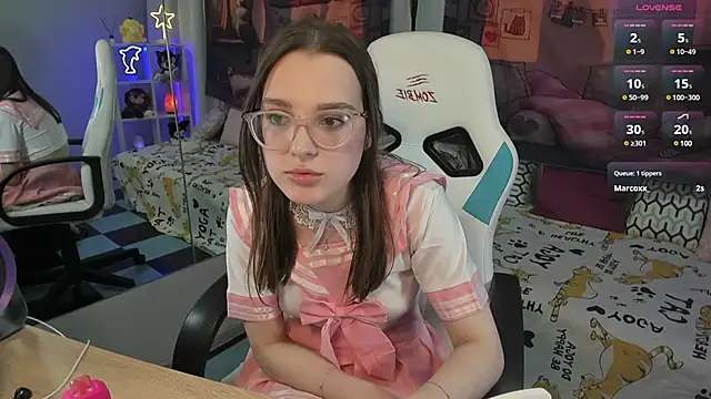 kaisajenner online show from 02/09/25, 11:57