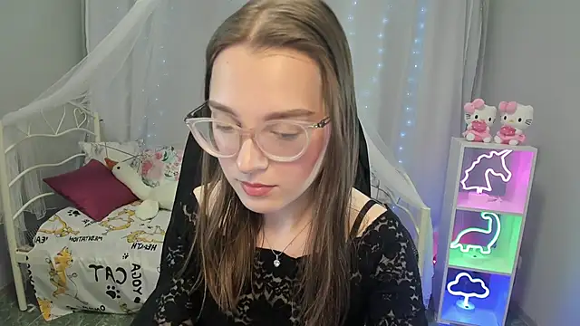 kaisajenner online show from 03/13/25, 07:06