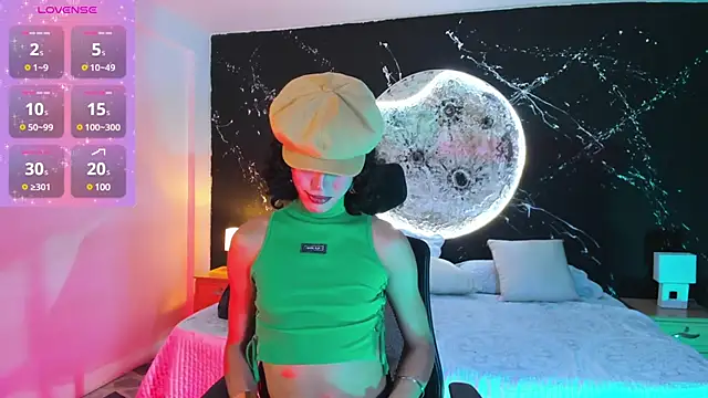 allicemackenzie online show from 03/18/25, 01:32