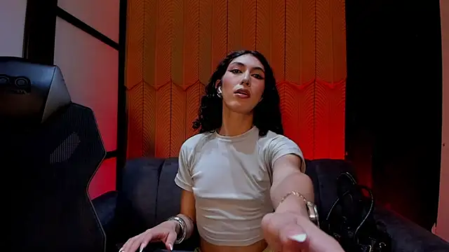 allicemackenzie online show from 12/16/25, 06:40