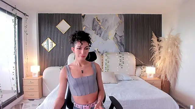 allicemackenzie online show from 02/02/26, 03:22