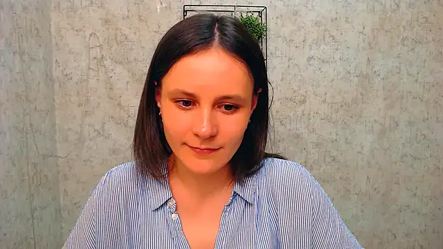 ValeriaHeart  online show from 02/21/25, 03:43