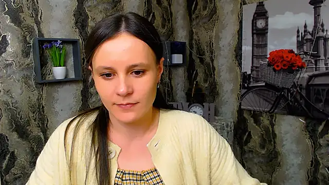 ValeriaHeart  online show from 03/05/25, 12:44