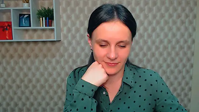 ValeriaHeart  online show from 03/21/25, 06:07