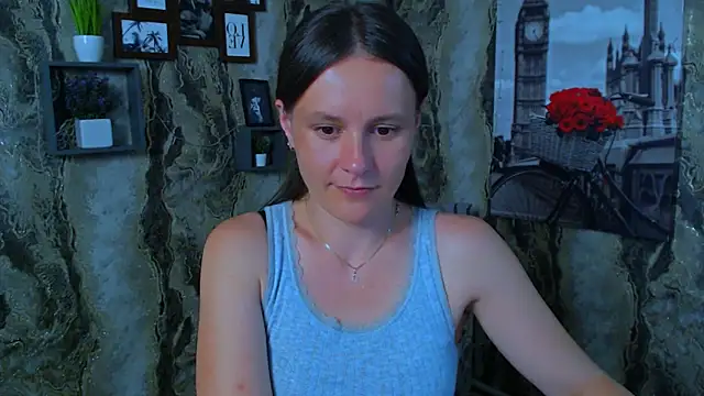 Snapshot of ValeriaHeart_ chatting on 05/27/26, 01:41 ValeriaHeart online show from 05/27/26, 01:41
