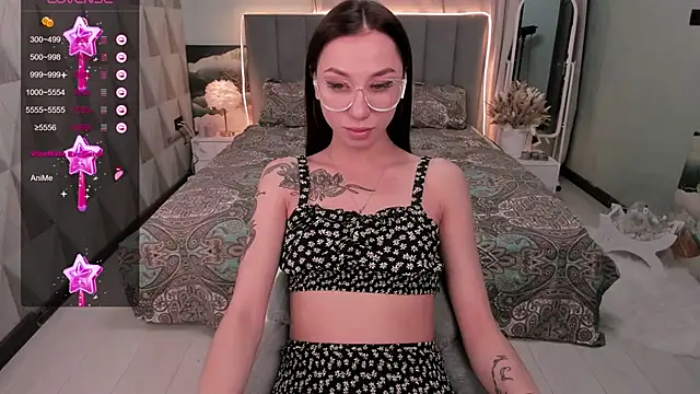 Queen Gabriel online show from 02/05/25, 10:55