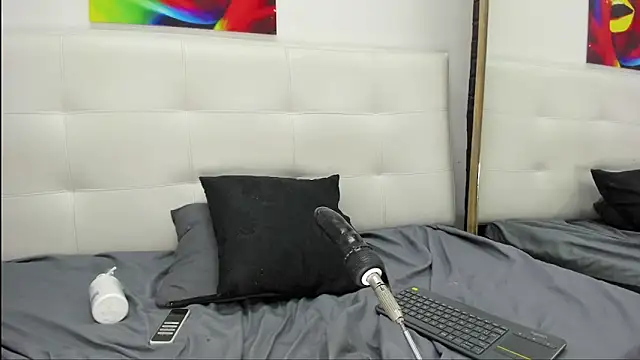 Snapshot of michell78sexy chatting on 02/12/25, 06:19 michell78sexy online show from 02/12/25, 06:19