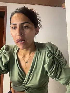 Sofiadelacruz online show from 09/12/25, 05:46