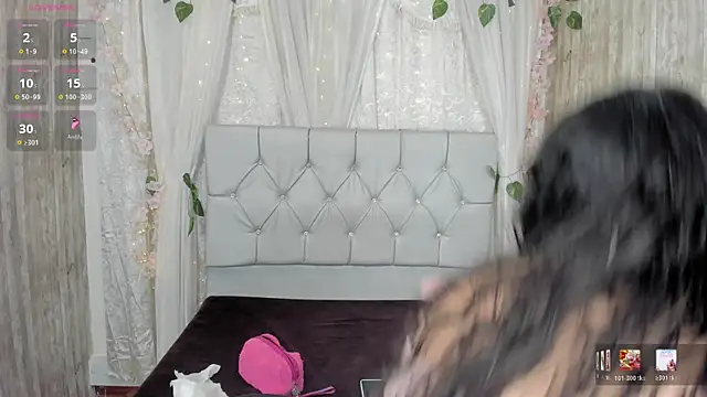 Rachel new20 online show from 02/18/26, 08:27