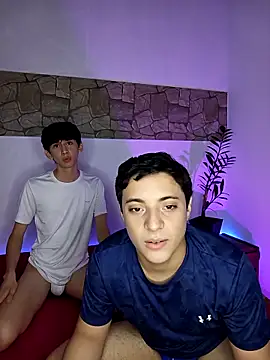 Snapshot of jacob_and_sam chatting on 02/18/25, 02:49 jacob and sam online show from 02/18/25, 02:49