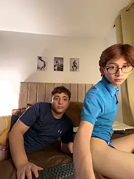 Snapshot of jacob_and_sam chatting on 10/09/25, 12:08 jacob and sam online show from 10/09/25, 12:08