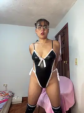 Snapshot of megan_cl chatting on 03/16/25, 12:44 megan cl online show from 03/16/25, 12:44