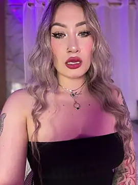 Lally Valencia   online show from 04/21/26, 04:19