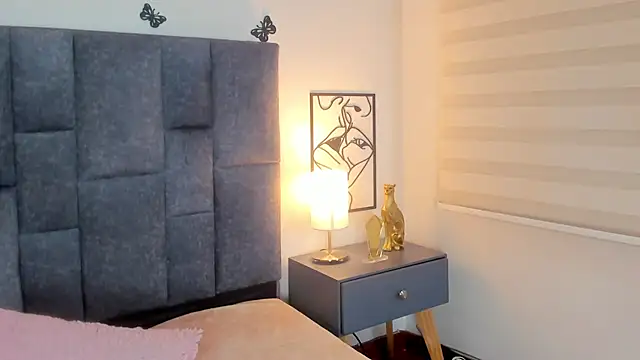 Violetta Ficher online show from 04/09/26, 02:22