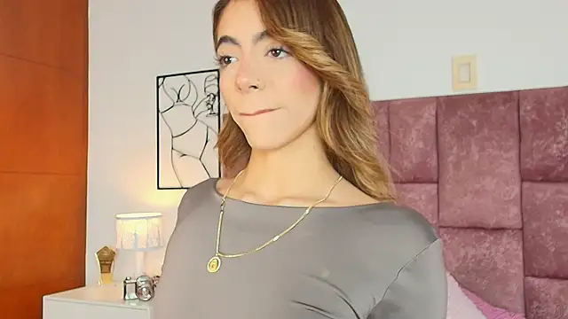 Snapshot of Violetta_Ficher chatting on 07/12/26, 07:05 Violetta Ficher online show from 07/12/26, 07:05
