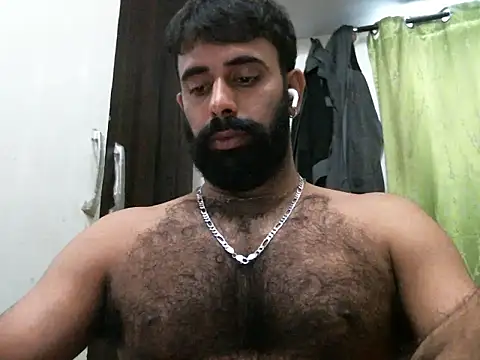 Snapshot of indianhairybull chatting on 09/21/25, 04:58 indianhairybull online show from 09/21/25, 04:58
