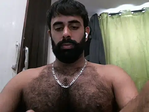 Snapshot of indianhairybull chatting on 10/15/25, 04:34 indianhairybull online show from 10/15/25, 04:34