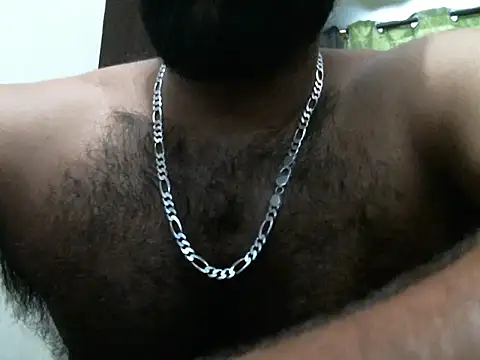 Snapshot of indianhairybull chatting on 10/16/25, 04:35 indianhairybull online show from 10/16/25, 04:35