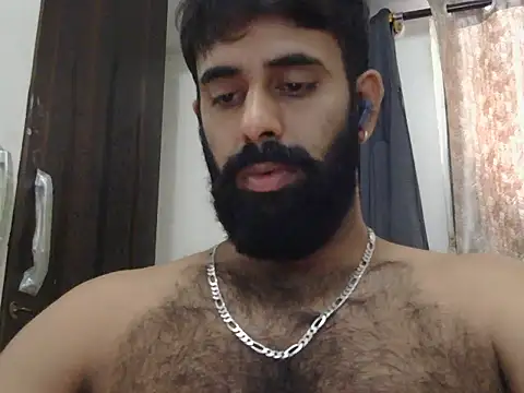 Snapshot of indianhairybull chatting on 06/21/26, 04:26 indianhairybull online show from 06/21/26, 04:26