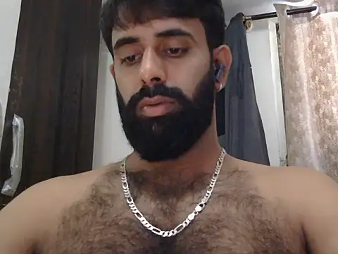 Snapshot of indianhairybull chatting on 06/28/26, 04:40 indianhairybull online show from 06/28/26, 04:40
