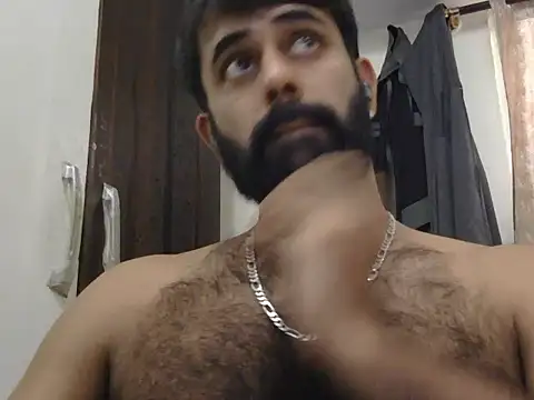 Snapshot of indianhairybull chatting on 07/20/26, 04:49 indianhairybull online show from 07/20/26, 04:49