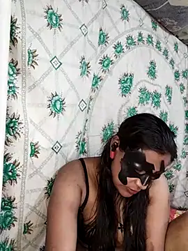 Snapshot of monekhan123 chatting on 02/19/25, 07:39 monekhan123 online show from 02/19/25, 07:39