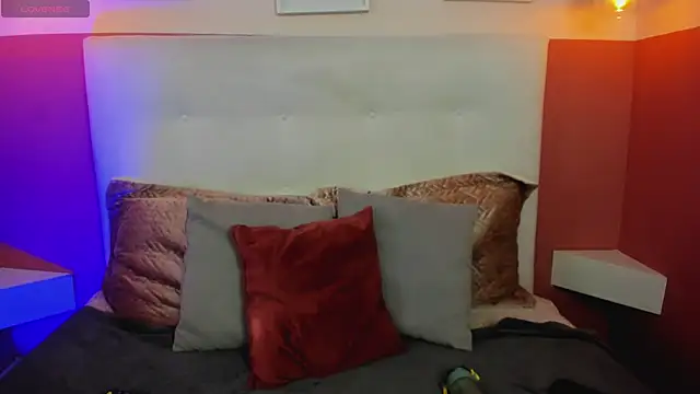 Snapshot of kattarina_ chatting on 02/28/25, 12:42 kattarina online show from 02/28/25, 12:42