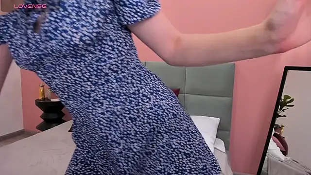 TessaAdorable online show from 02/10/25, 04:52