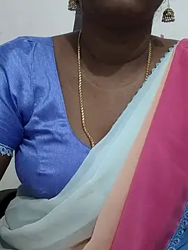 Snapshot of Tamil_Meera12 chatting on 10/03/25, 06:43 Tamil Meera12 online show from 10/03/25, 06:43
