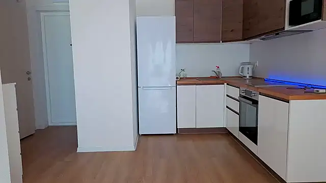 Enjoy everymoment  online show from 03/20/26, 11:04