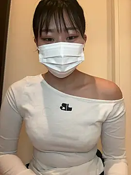 Rara  oo online show from 02/18/25, 04:15