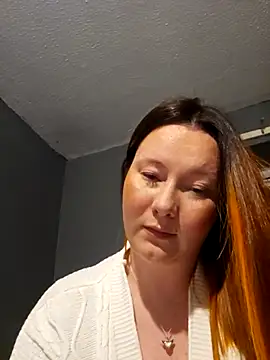 brooklyn bombshell online show from 03/16/25, 08:43