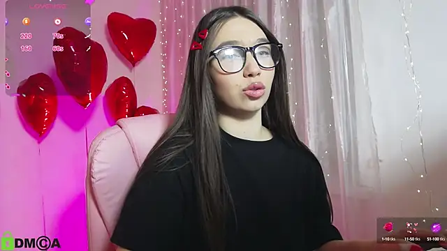 Snapshot of Arianahot777 chatting on 02/17/25, 07:31 Arianahot777 online show from 02/17/25, 07:31