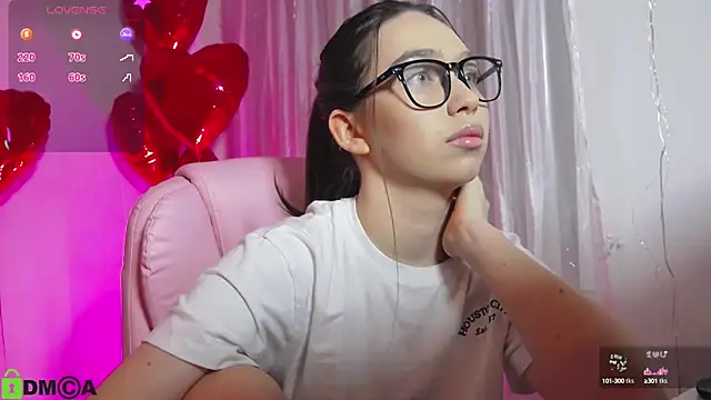 Snapshot of Arianahot777 chatting on 02/18/25, 07:19 Arianahot777 online show from 02/18/25, 07:19