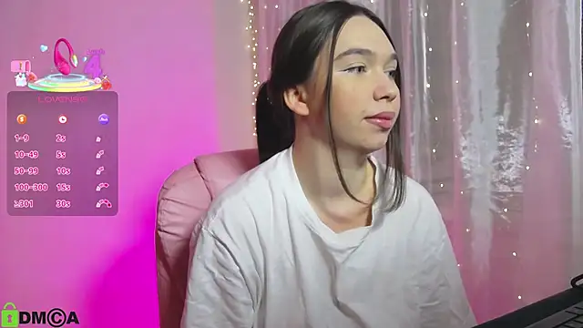 Snapshot of Arianahot777 chatting on 11/10/25, 12:31 Arianahot777 online show from 11/10/25, 12:31