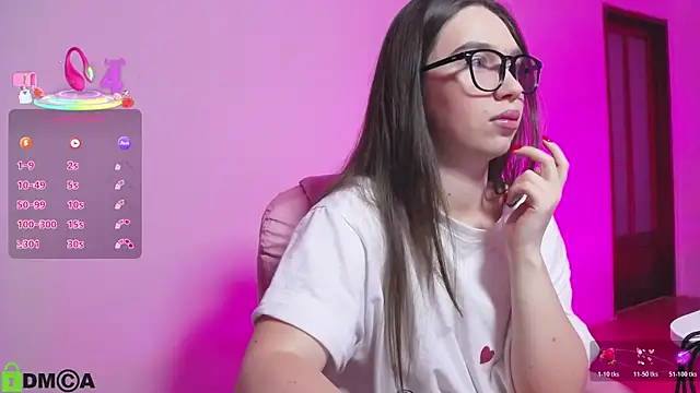 Snapshot of Arianahot777 chatting on 12/16/25, 09:20 Arianahot777 online show from 12/16/25, 09:20