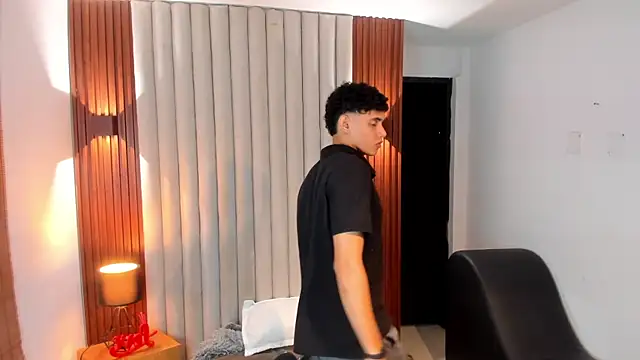 Justin mack online show from 02/05/25, 06:15