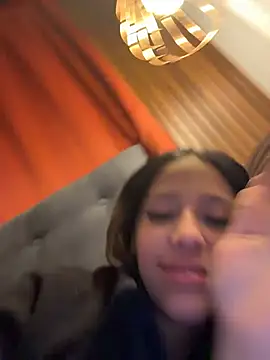 vicky bass online show from 12/18/25, 11:00