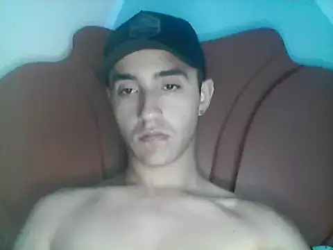 Snapshot of daimon_king05 chatting on 02/05/25, 03:52 daimon king05 online show from 02/05/25, 03:52