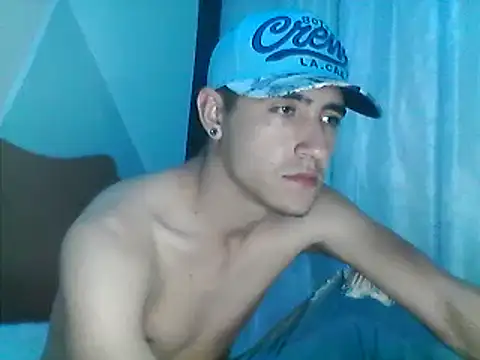 Snapshot of daimon_king05 chatting on 02/21/25, 02:39 daimon king05 online show from 02/21/25, 02:39