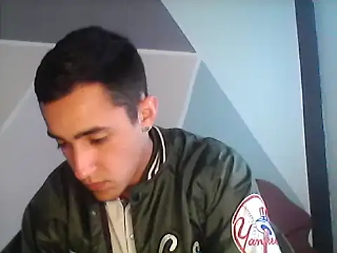 Snapshot of daimon_king05 chatting on 02/28/25, 04:42 daimon king05 online show from 02/28/25, 04:42