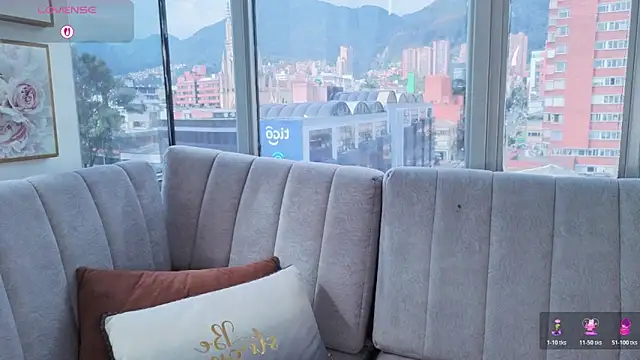 Daphne chers online show from 03/11/26, 08:04