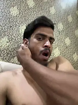 Loveinsync online show from 04/05/26, 08:22