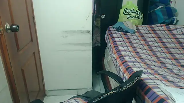 Snapshot of Siblleyx chatting on 11/12/25, 05:57 Siblleyx online show from 11/12/25, 05:57