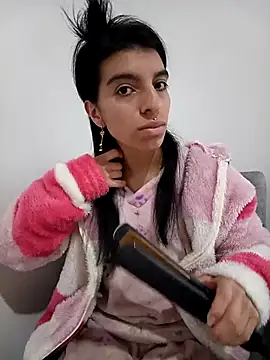 Ariell Kieran online show from 03/22/25, 10:26