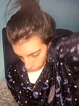 Ariell Kieran online show from 01/17/26, 05:34