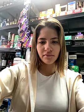 Andrea18 blonde online show from 10/30/25, 01:56