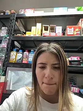 Andrea18 blonde online show from 02/24/26, 05:11