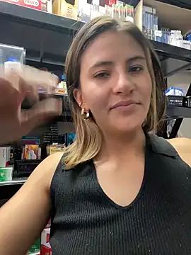 Andrea18 blonde online show from 03/17/26, 07:17